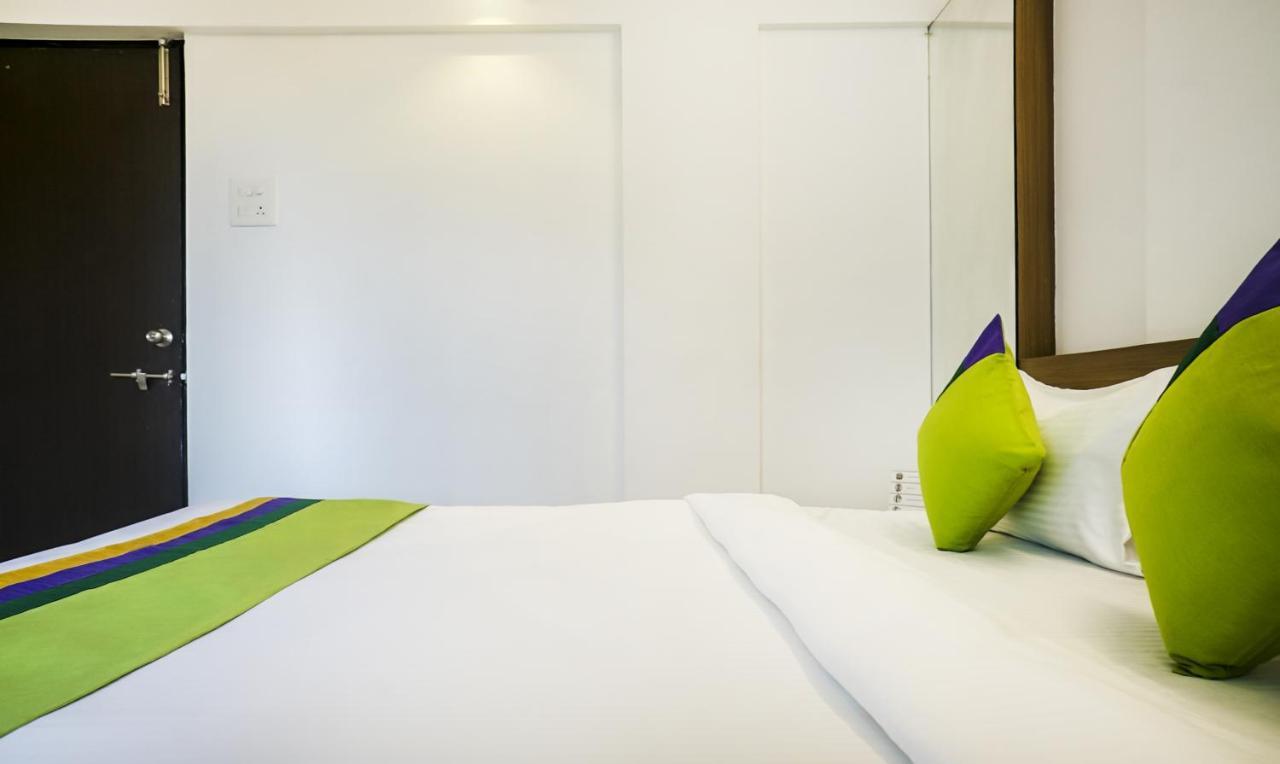 Treebo Luxe Suite, Shivaji Nagar Pune Exteriör bild