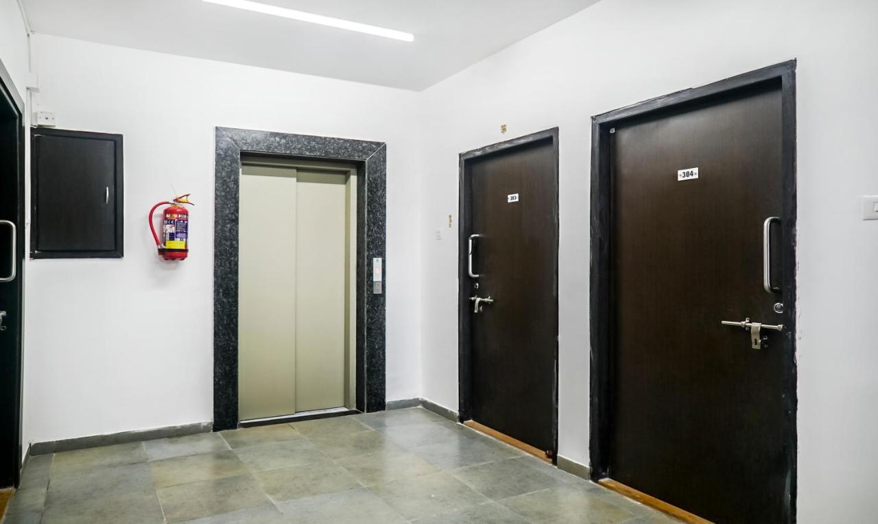Treebo Luxe Suite, Shivaji Nagar Pune Exteriör bild