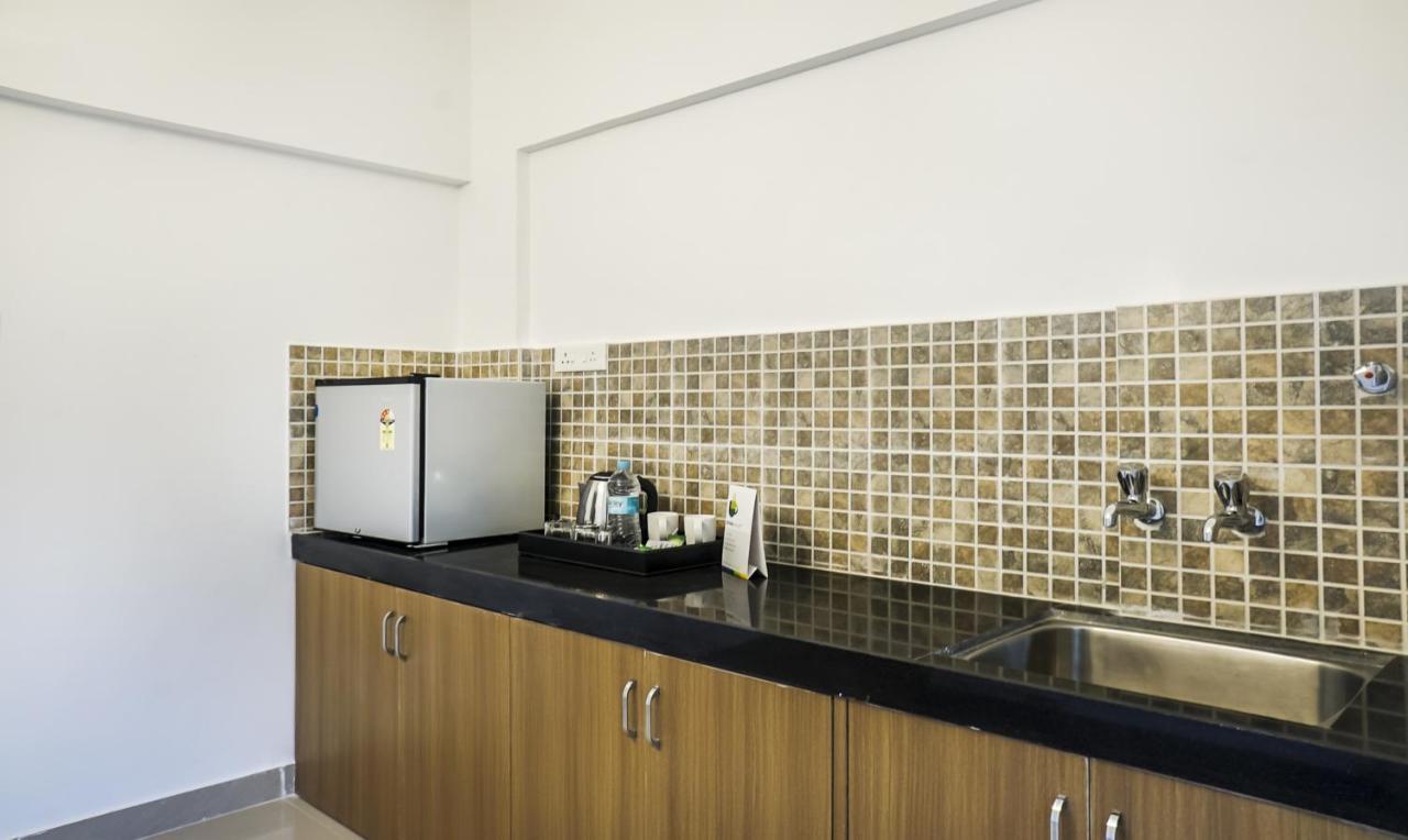 Treebo Luxe Suite, Shivaji Nagar Pune Exteriör bild